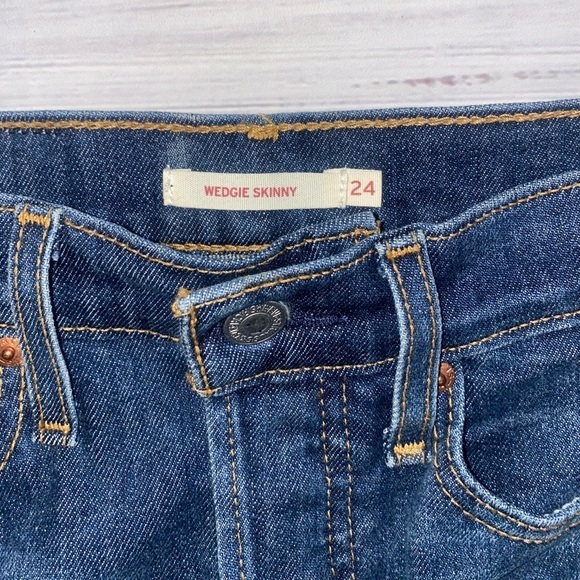Levi’s wedgie skinny - Picture 3 of 4